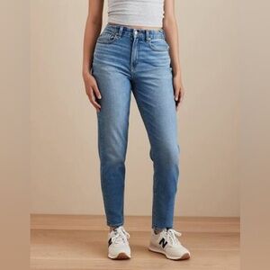 AMERICAN EAGLE Mom Jean High Rise Denim Size 8 X-Long
